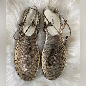 MIU MIU Beige Brown Snakeskin Thong Sandals 40 9.5